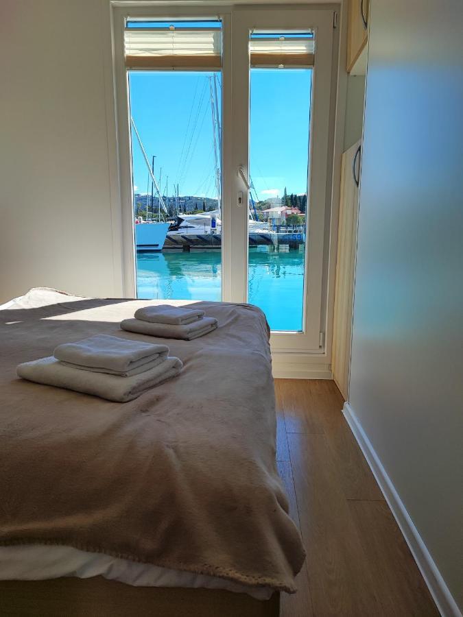 فيلا Sea Lux Floating House Ajda Portorose المظهر الخارجي الصورة