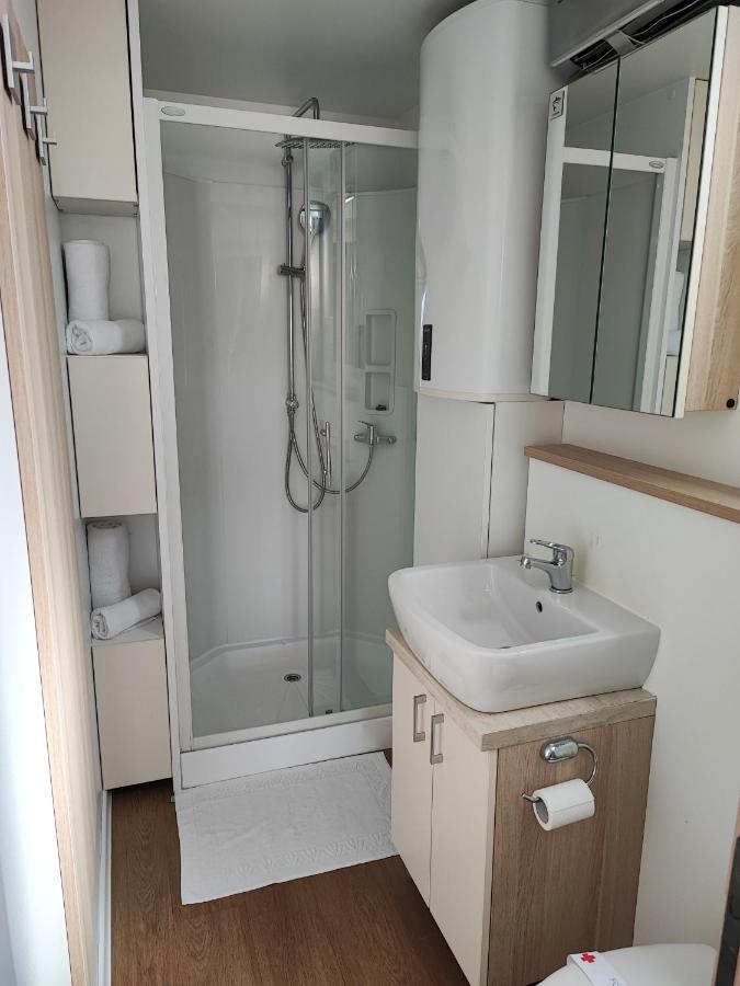 فيلا Sea Lux Floating House Ajda Portorose المظهر الخارجي الصورة