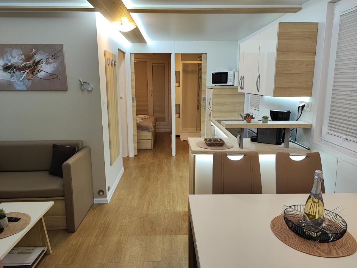 فيلا Sea Lux Floating House Ajda Portorose المظهر الخارجي الصورة